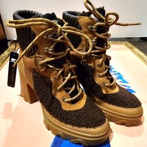 New Sorel boots size 6.5 without box